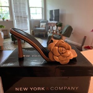 Tan Mule w/Rose - BRAND NEW IN BOX